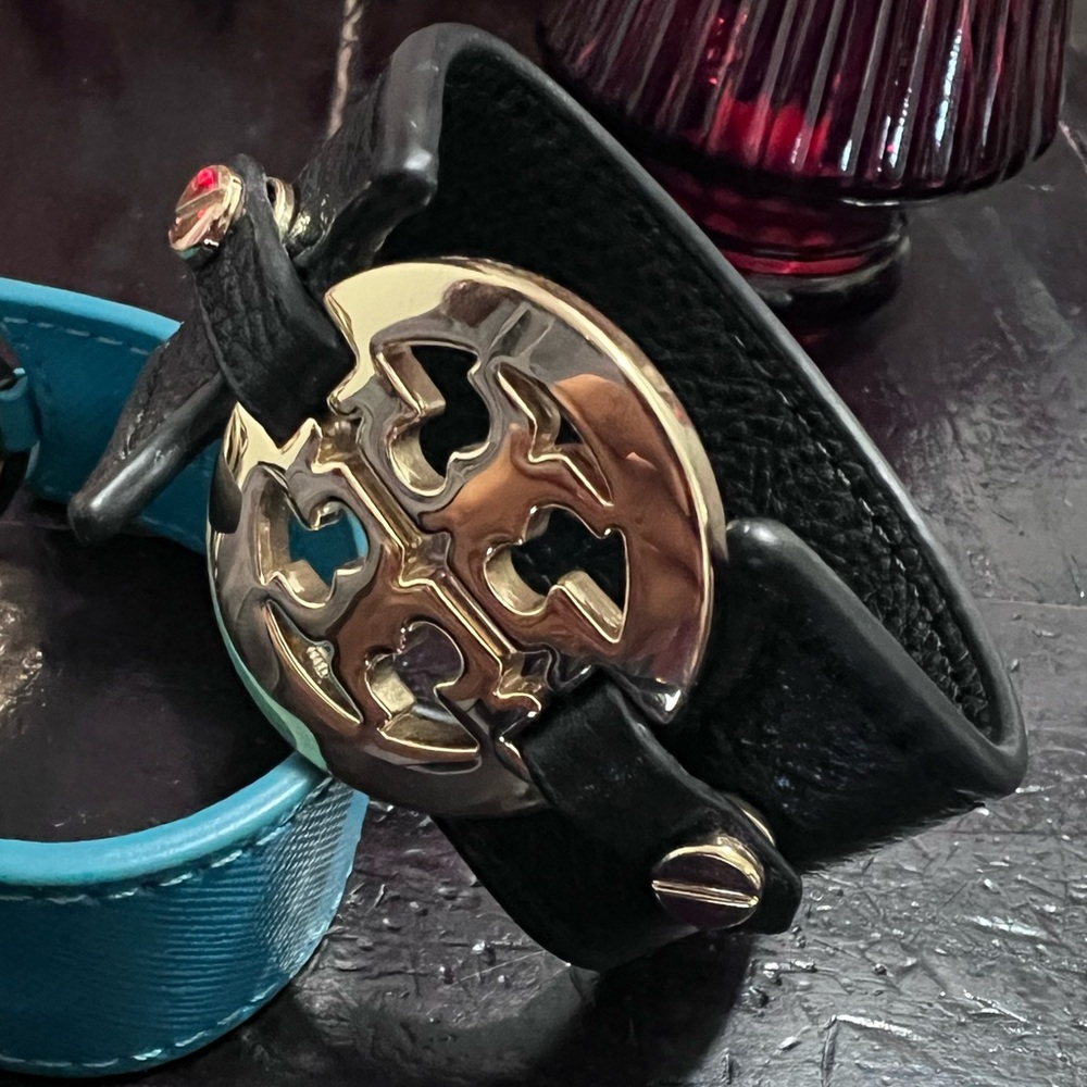 Tory Burch leather cuff - Picture 3 of 3